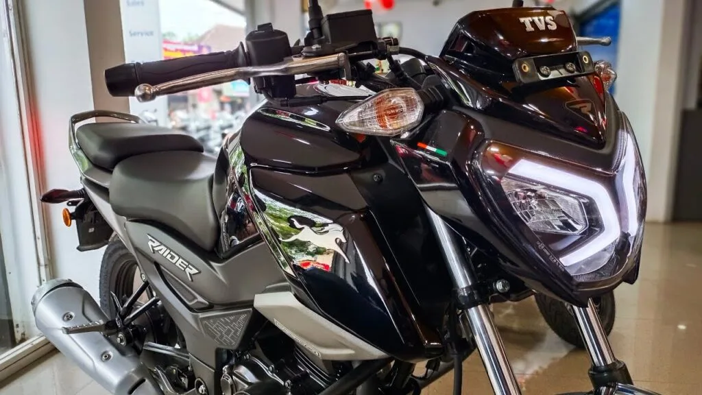 Splendor के कीमत में लाये TVS Raider 125 Bike 71kmpl की माइलेज वाली शानदार लुक के साथ!