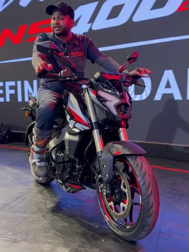 MT व KTM का खेल ख़त्म करने आ गयी Bajaj Pulsar NS400 एडवांस फीचर्स के